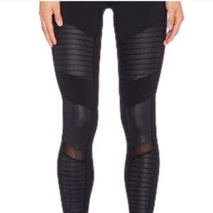 Alo Moto legging